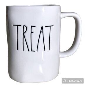 3/$30 Rae Dunn TREAT coffee mug